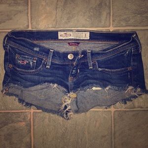 Super cute Hollister Jean shorts!